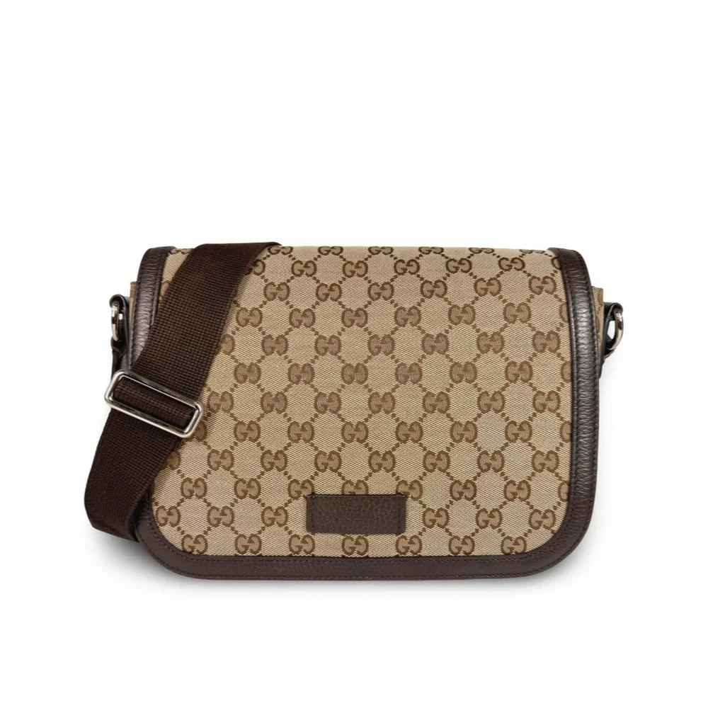 Gucci GG Supreme Canvas Flap Messenger Bag
